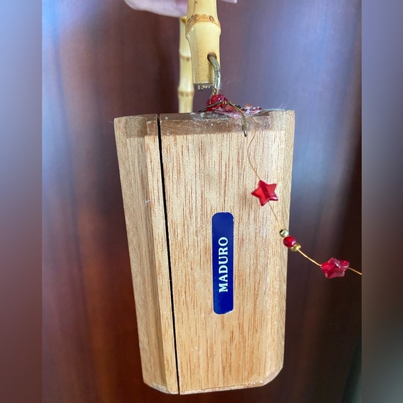 Converted Cigar Box Wooden Purse Marked “Work of Geraniums” - Picture 6 of 12